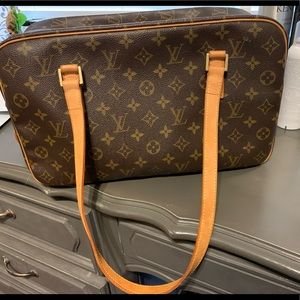 Authentic Louis Vuitton Monogram Cite GM handbag